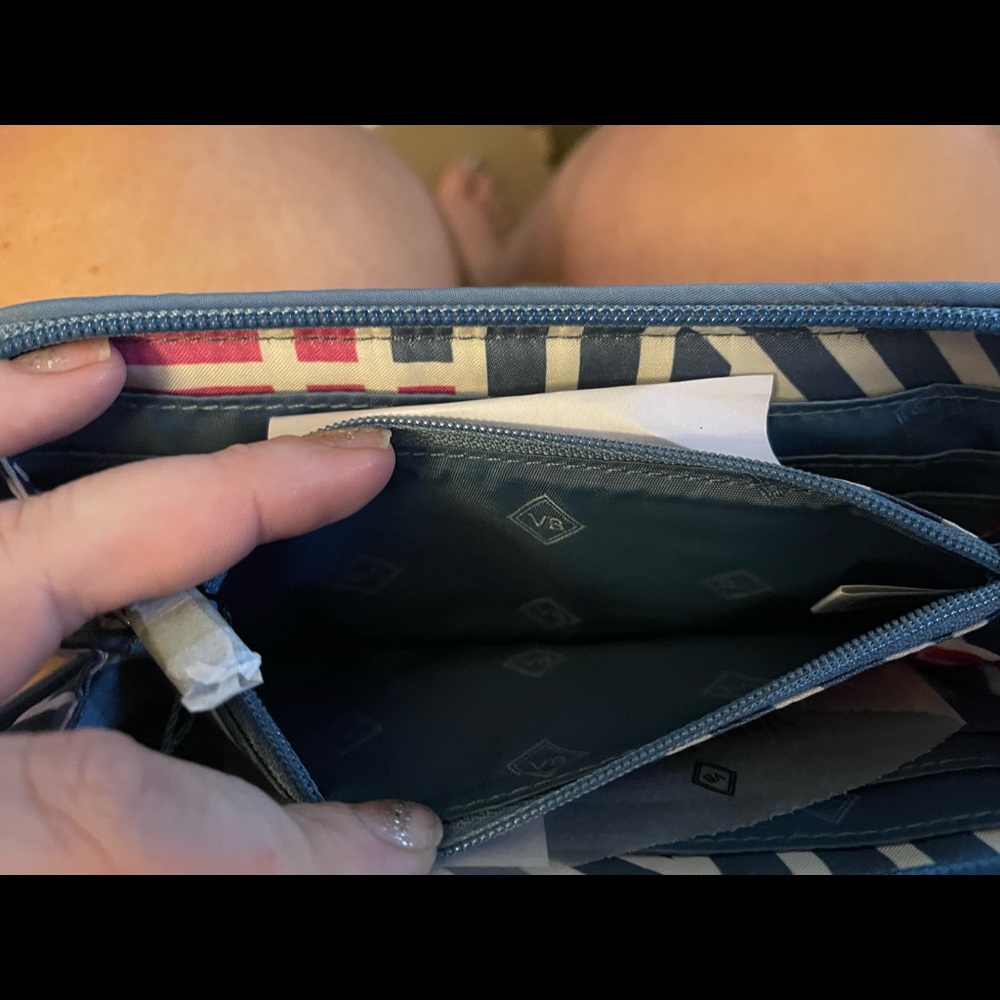 Vera Bradley wallet - Picture 9 of 11